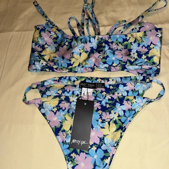 NWT, Nasty Gal 2 Piece, Size 10 - Picture 9 of 12